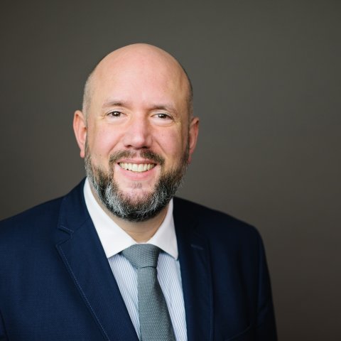 Dr. med. univ. Marc Nairz-Federspiel