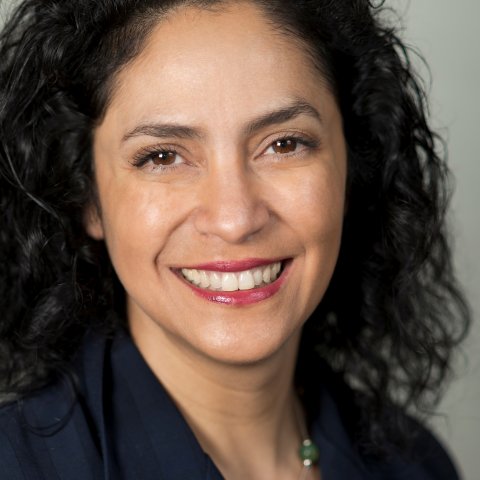 Mag. Sandra VelĂ squez Montiel