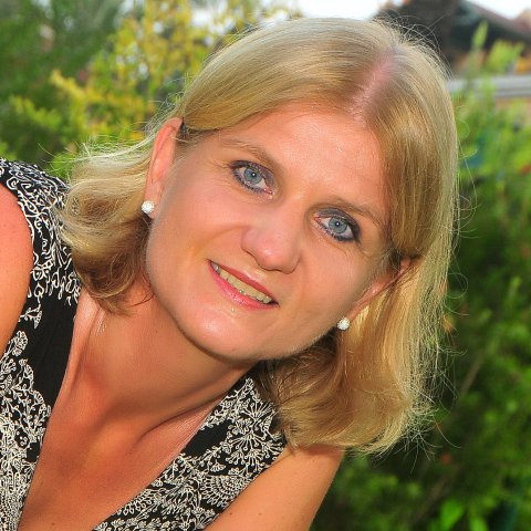 Ingrid StrauĂ-Fellinger